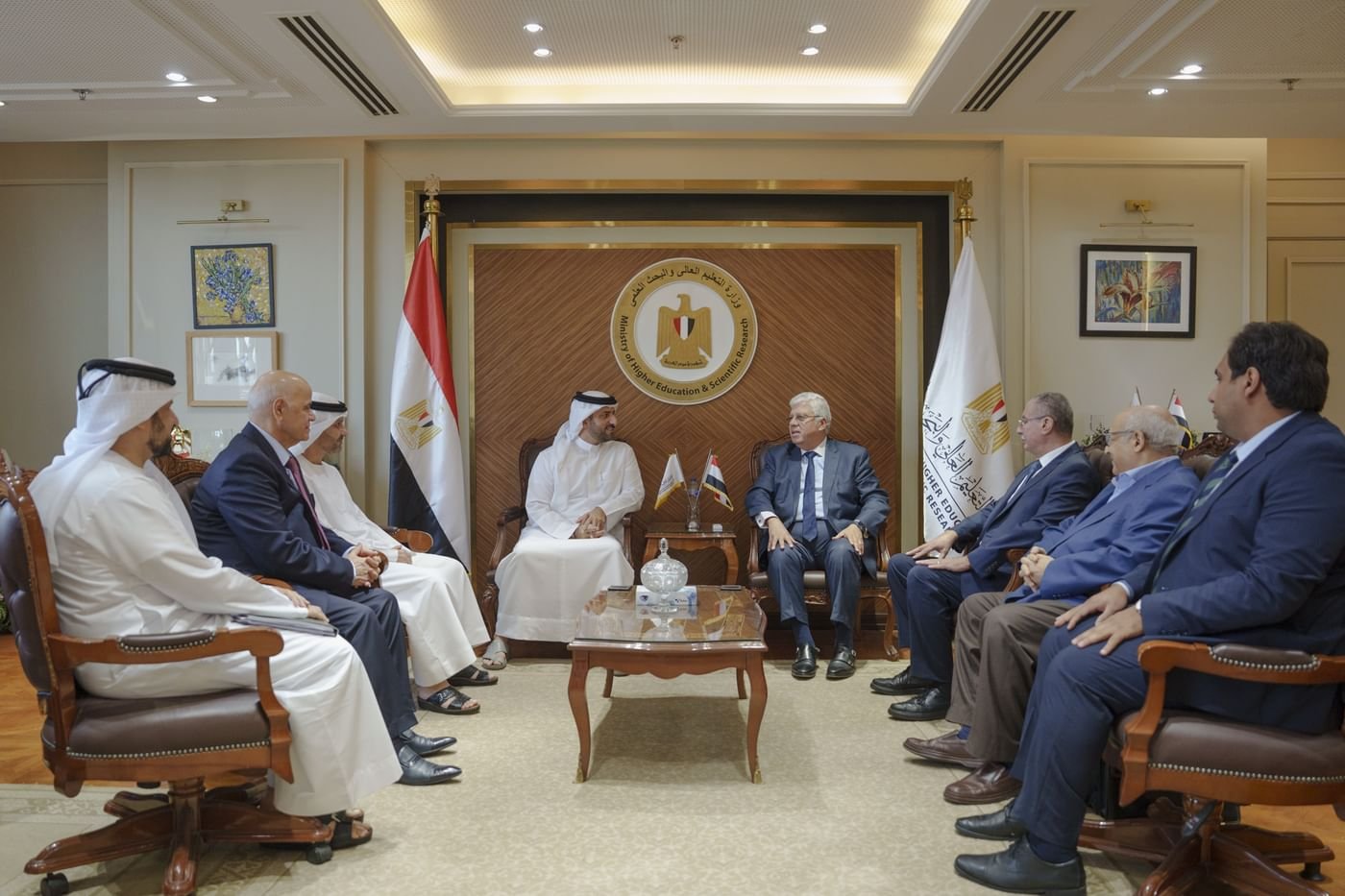 سلطان بن أحمد القاسمي يبحث مع وزير التعليم العالي المصري تعزيز الشراكات الأكاديمية والبحثية 1 سلطان بن أحمد القاسمي