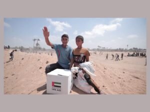 الإمارات تُنفذ الإنزال الجوي رقم 80 للمساعدات ضمن عملية "طيور الخير" لدعم غزة