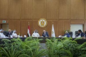 سلطان بن أحمد القاسمي يبحث مع وزير التعليم العالي المصري تعزيز الشراكات الأكاديمية والبحثية 2 سلطان بن أحمد القاسمي يبحث مع وزير التعليم العالي المصري تعزيز الشراكات الأكاديمية والبحثية