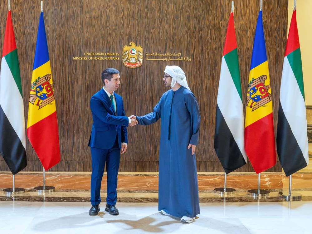 عبدالله بن زايد يستقبل نائب رئيس الوزراء وزير الخارجية المولدوفي