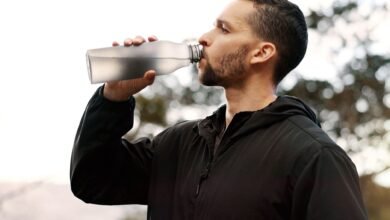 دراسة: عدم شرب كمية كافية من الماء يسبب استجابة أكبر للإجهاد