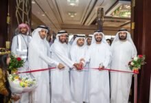 سعيد الشرقي يفتتح "معرض العائلة" بدبا الفجيرة