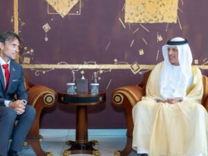 سعود بن صقر يستقبل سفير سلوفاكيا 2 سعود بن صقر يستقبل سفير سلوفاكيا
