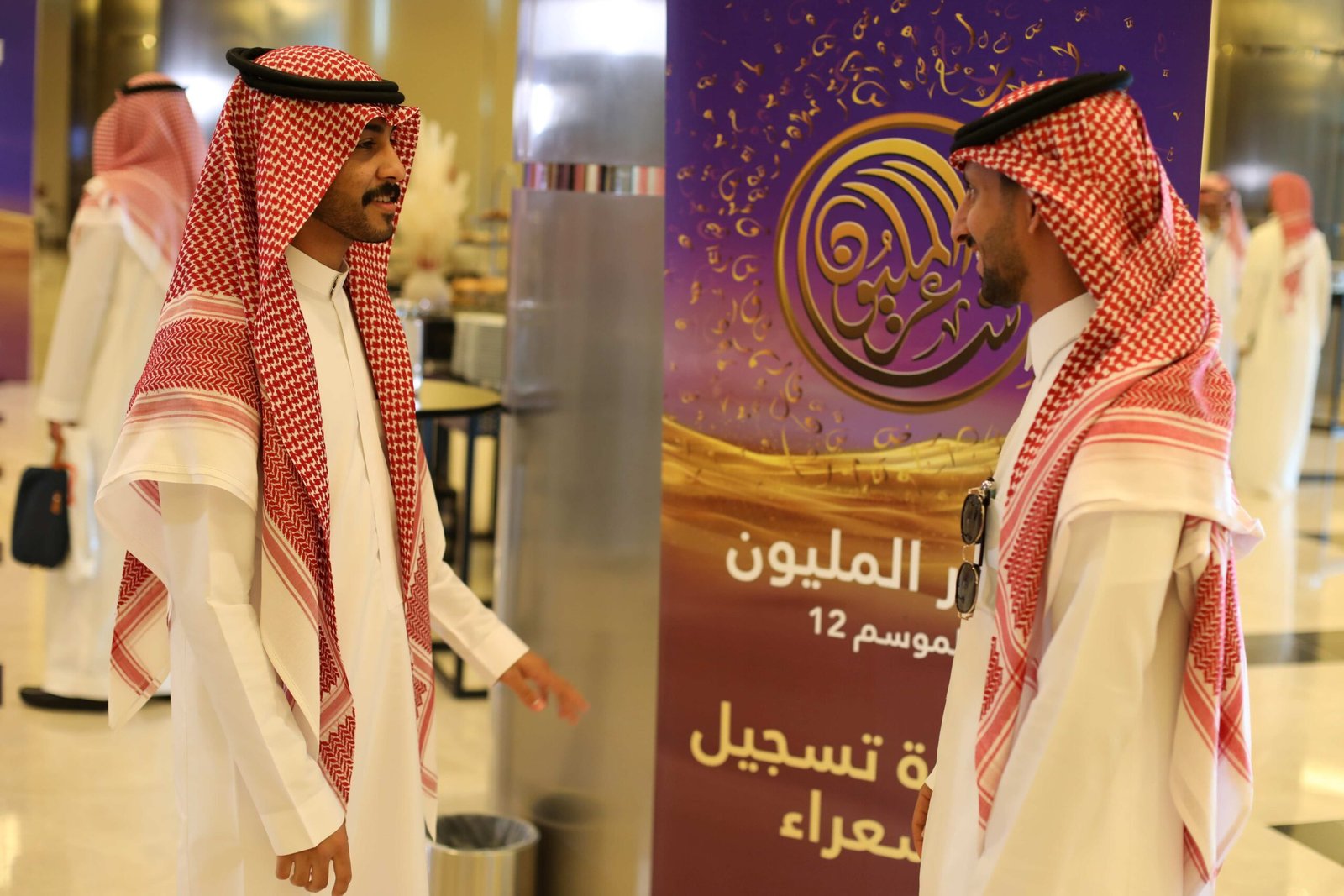لجنة تحكيم "شاعر المليون" تشيد بالمشاركة الواسعة في جولات المقابلات 1 لجنة تحكيم "شاعر المليون" تشيد بالمشاركة الواسعة في جولات المقابلات