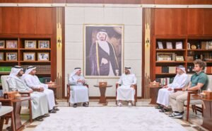 عبدالعزيز بن حميد يستقبل بطل العالم في الشطرنج ماغنوس كارلسن