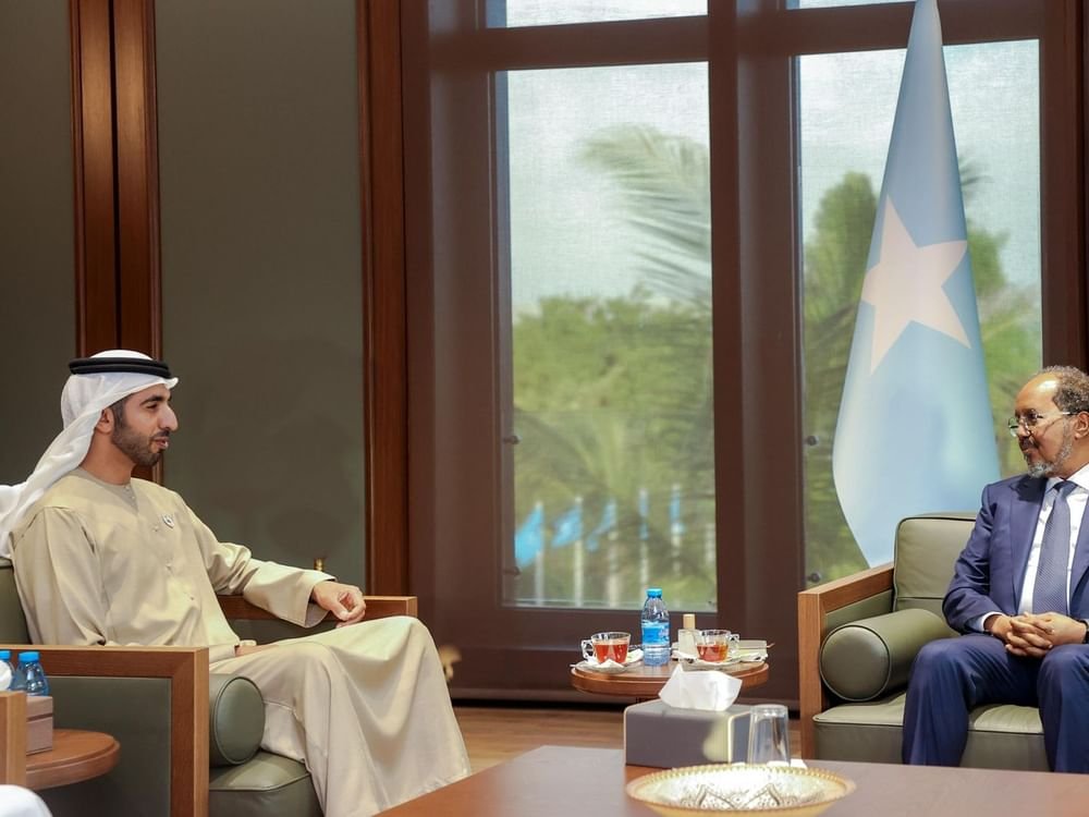 رئيس جمهورية الصومال الفيدرالية يستقبل شخبوط بن نهيان آل نهيان 1 رئيس جمهورية الصومال الفيدرالية يستقبل شخبوط بن نهيان آل نهيان