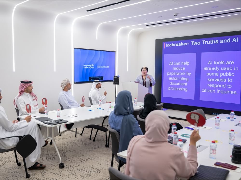 الأمانة العامة لدول "التعاون" تشارك في مخيم الإمارات للذكاء الاصطناعي