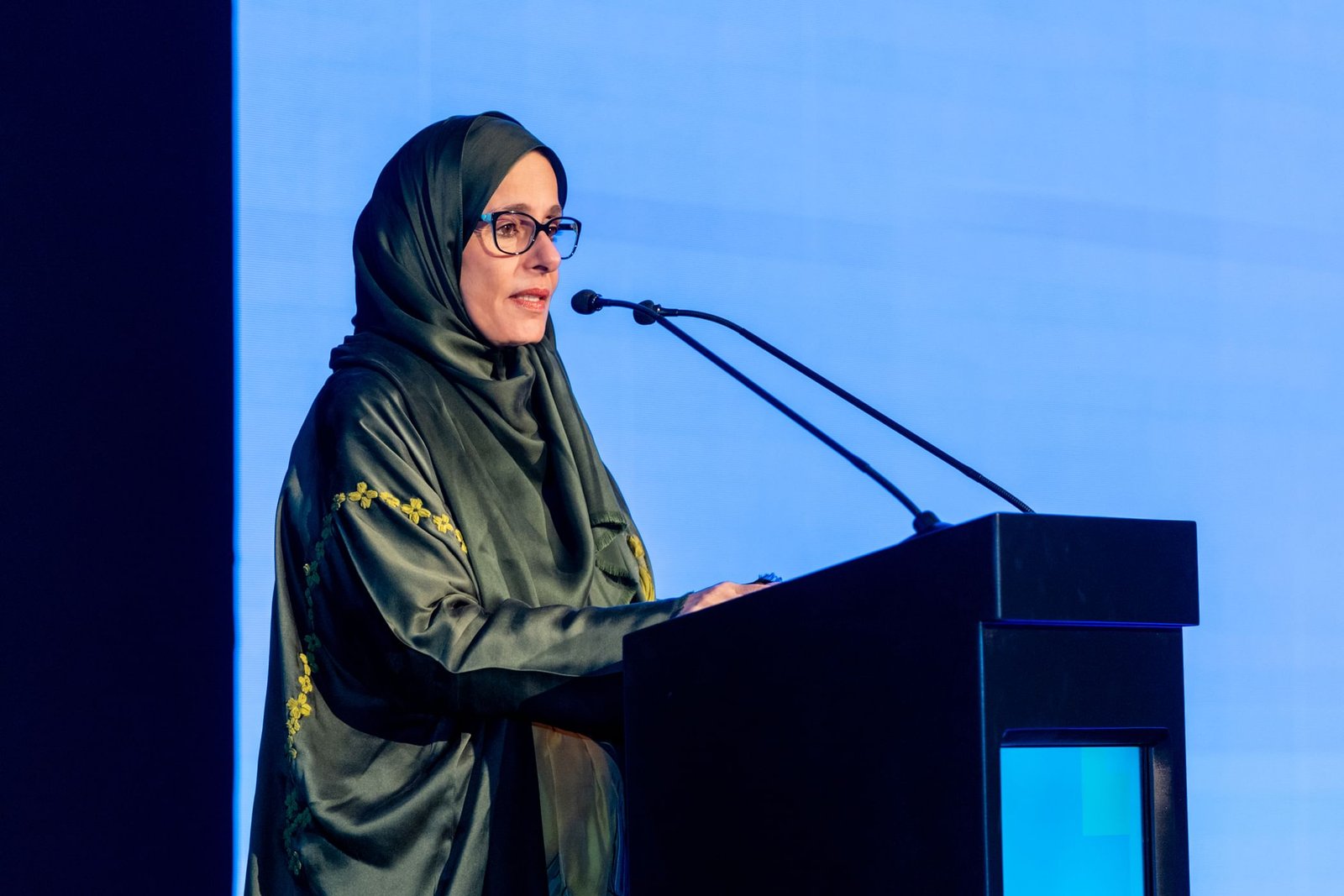 في "يوم المرأة الإماراتية" نستحضر الآثار العميقة لجواهر القاسمي على مسيرة التنمية 1 في "يوم المرأة الإماراتية" نستحضر الآثار العميقة لجواهر القاسمي على مسيرة التنمية