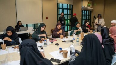 "مهرجان البدر" يحتفي بجماليات الخط العربي والزخرفة الإسلامية عبر ورشٍ متخصصة