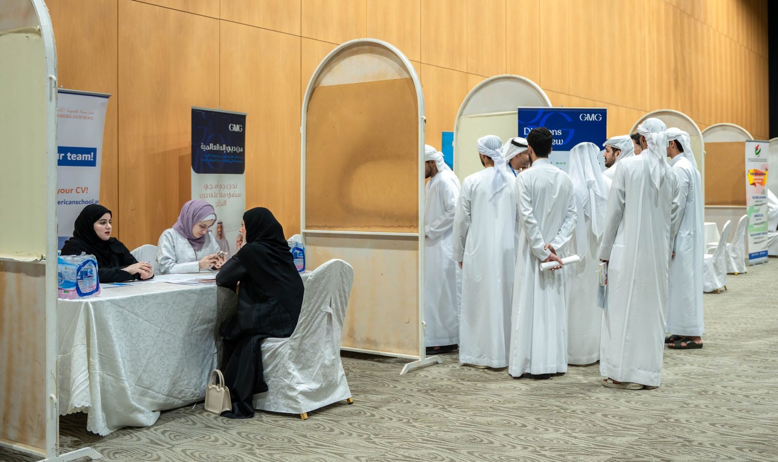  1000مقابلة وظيفية في ختام اليوم المفتوح للتوظيف بعجمان 1 1000مقابلة وظيفية في ختام اليوم المفتوح للتوظيف بعجمان
