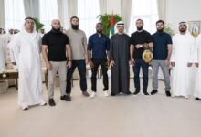 رئيس الدولة يستقبل بطل العالم في الوزن المتوسط في منافسات "يو اف سي"