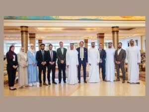 سعود بن صقر يشهد توقيع مذكرة تفاهم لإطلاق أول خدمة تاكسي جوي في رأس الخيمة بحلول 2027