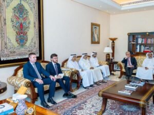 سعود بن صقر يستقبل سفيرة إيرلندا
