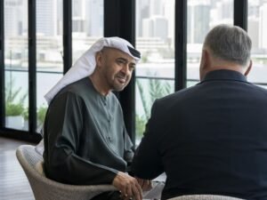 رئيس الدولة ورئيس وزراء المجر يبحثان علاقات البلدين