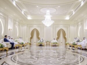 حاكم الشارقة يطلق المصحف المرتل للقارئ رعد الكردي