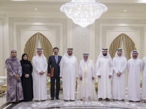 حاكم الشارقة يستقبل وفد مصرف الإمارات الإسلامي