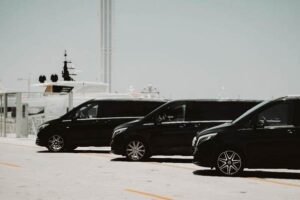 حين تمتزج الخصوصية بالرفاهية: خدمات السائق الخاص ترسم ملامح سفر المستقبل 2 حين تمتزج الخصوصية بالرفاهية: خدمات السائق الخاص ترسم ملامح سفر المستقبل
