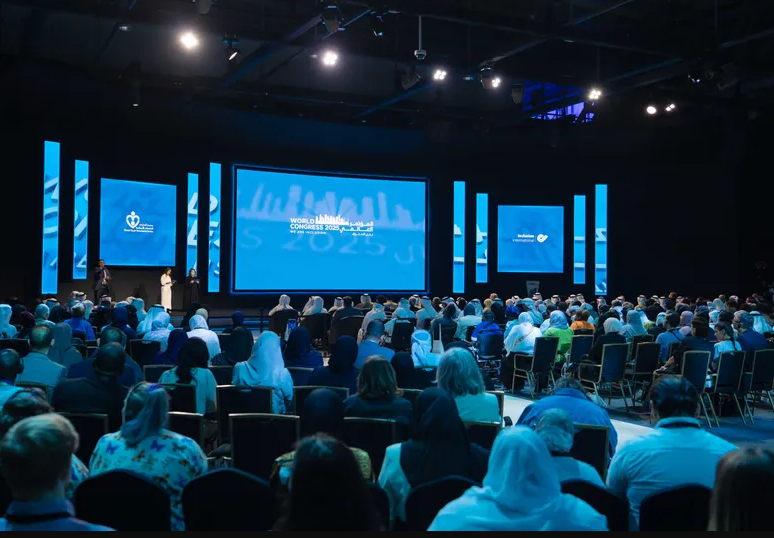 "الاحتواء الشامل الدولية" تمنح جميلة القاسمي عضوية فخرية دائمة لمساهماتها الجوهرية بدعم حقوق الأشخاص ذوي الإعاقة