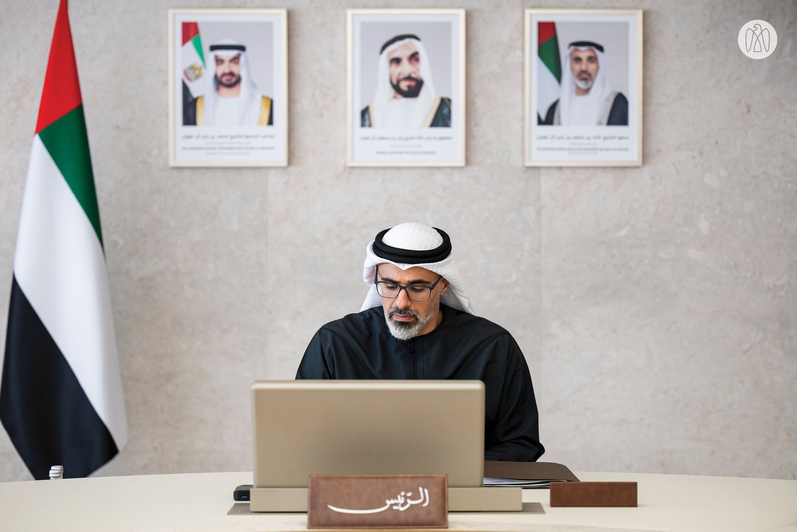 خالد بن محمد بن زايد يترأس اجتماع المجلس التنفيذي لإمارة أبوظبي 1 خالد بن محمد بن زايد يترأس اجتماع المجلس التنفيذي لإمارة أبوظبي