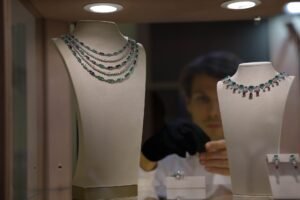 «معرض الشرق الأوسط للساعات والمجوهرات» ينطلق غداً في إكسبو الشارقة