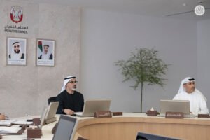 خالد بن محمد بن زايد يترأس اجتماع المجلس التنفيذي لإمارة أبوظبي 2 خالد بن محمد بن زايد يترأس اجتماع المجلس التنفيذي لإمارة أبوظبي