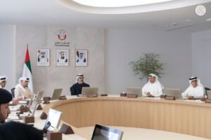 خالد بن محمد بن زايد يترأس اجتماع المجلس التنفيذي لإمارة أبوظبي 7 خالد بن محمد بن زايد يترأس اجتماع المجلس التنفيذي لإمارة أبوظبي