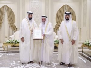 حاكم الشارقة يطلق المصحف المرتل للقارئ رعد الكردي