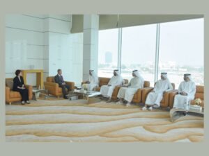 حاكم أم القيوين يستقبل سفير الصين لدى الدولة