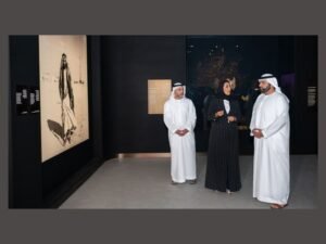 محمد الشرقي يفتتح معرض "لمحة عن متحف زايد الوطني" في متحف الفجيرة