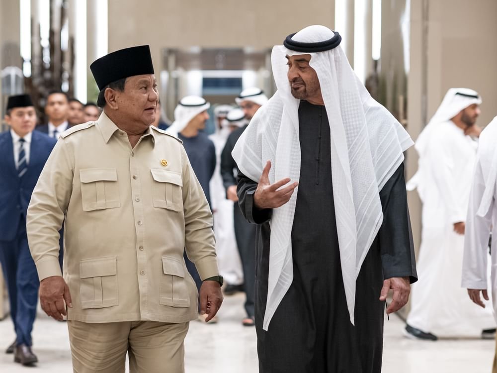 رئيس الدولة والرئيس الإندونيسي يبحثان علاقات البلدين وتطوير شراكتهما الاقتصادية الشاملة 1 رئيس الدولة والرئيس الإندونيسي يبحثان علاقات البلدين وتطوير شراكتهما الاقتصادية الشاملة