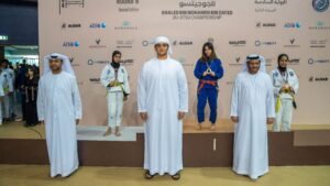 نجل ولي عهد الفجيرة يشهد جانبًا من بطولة خالد بن محمد بن زايد للجوجيتسو ويكرم الفائزين