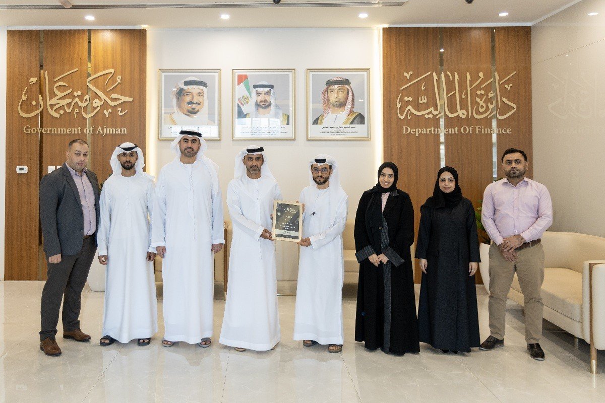 مجلس قيادات "مالية عجمان" يعقد اجتماعه الثالث لعام 2025 ويحتفي بإنجازات عالمية جديدة 1 مالية عجمان