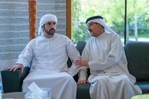 حمدان بن محمد يقدم واجب العزاء في وفاة فاطمة بنت سعيد محمد الكندي 3 حمدان بن محمد يقدم واجب العزاء في وفاة فاطمة بنت سعيد محمد الكندي