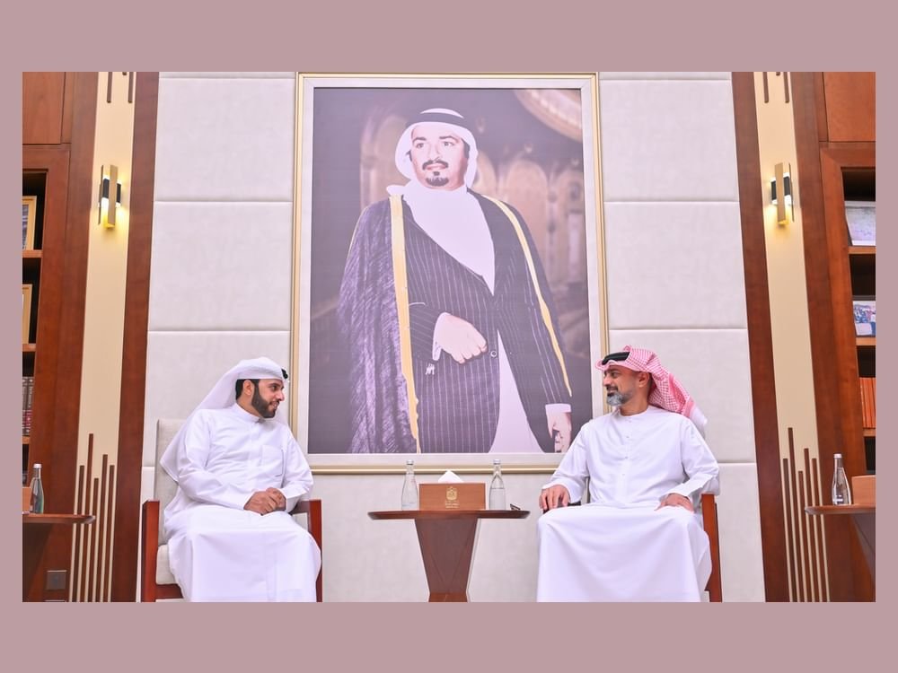 عمار بن حميد يطلع على تقرير جودة الخدمات بمدينة الشيخ خليفة الطبية بعجمان