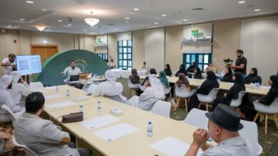 "فضاءاتُ الحرف ...ورحلةُ المُحَقّق" ورشتان تستعرضان أصالة الخط العربي في مهرجان البدر