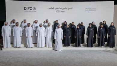 حمدان بن محمد يشهد تخريج منتسبي الدفعة الأولى من برنامج دبي للخبراء الماليين