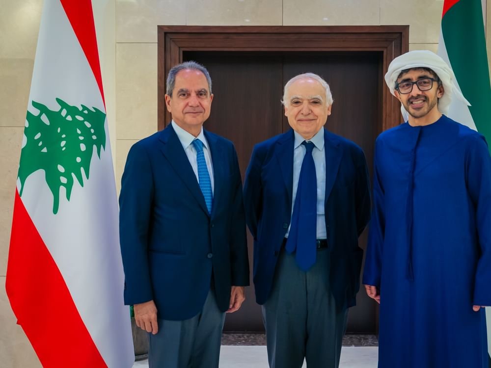 عبدالله بن زايد يستقبل وزير الطاقة والمياه اللبناني 1 عبدالله بن زايد يستقبل وزير الطاقة والمياه اللبناني