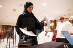«شاعر المليون 12».. حلقة تسجيلية رابعة من مسقط وأبوظبي لمقابلات الشعراء