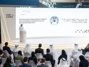 "الإمارات تبرمج 2025".. مبادرات وطنية وتكريم لطلاب المدارس الفائزين في الهاكاثون