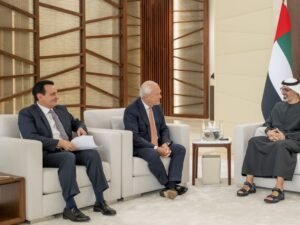 خالد بن محمد بن زايد يلتقي رئيس و أعضاء مجلس إدارة شركة أسترازينيكا