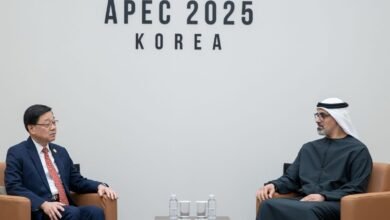 على هامش أعمال منتدى التعاون الاقتصادي لدول آسيا والمحيط الهادئ..ولي عهد أبوظبي يلتقي الرئيس التنفيذي لمنطقة هونغ كونغ الإدارية الخاصة