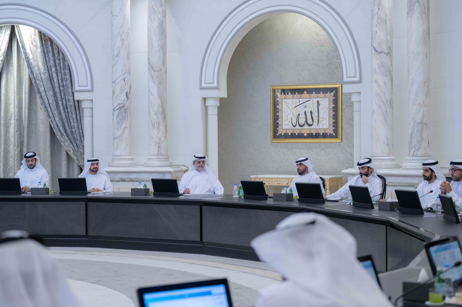 ولي عهد الشارقة يترأس اجتماع المجلس التنفيذي 1 ولي عهد الشارقة يترأس اجتماع المجلس التنفيذي