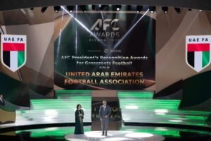 الاتحاد الآسيوي يكرّم الإمارات بـ"الجائزة الذهبية" لجهودها في تطوير كرة القدم القاعدية