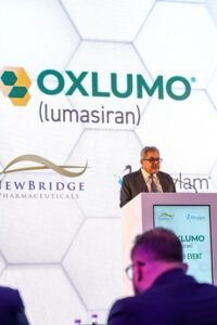 «الإمارات الطبية لأمراض وزراعة الكلى» تكشف النقاب عن دواء جديد لعلاج فرط الأوكسالات في الكلى 6 «الإمارات الطبية لأمراض وزراعة الكلى» تكشف النقاب عن دواء جديد لعلاج فرط الأوكسالات في الكلى