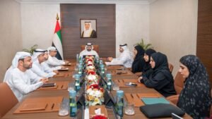 محمد الشرقي يطّلع على نتائج "جائزة الفجيرة للأداء الحكومي المتميز 2023"
