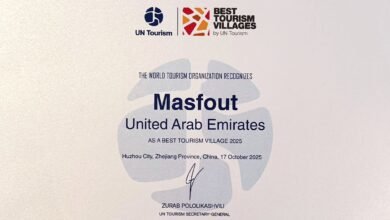 ابن طوق : فوز "مصفوت" بجائزة "أفضل قرية سياحية في العالم" تتويج تاريخي وريادة إماراتية مستدامة