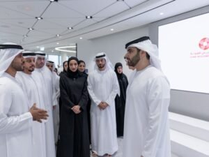 منصور بن محمد يشهد تخريج الدفعة الأولى من قادة التطوع المجتمعي في دبي 2 منصور بن محمد يشهد تخريج الدفعة الأولى من قادة التطوع المجتمعي في دبي