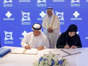 حاكم الشارقة يشهد توقيع عدد من مذكرات التفاهم لدعم المنظومة التعليمية والكوادر التربوية