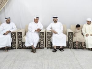 حمدان بن محمد يقدّم واجب العزاء في وفاة خلفان المهيري