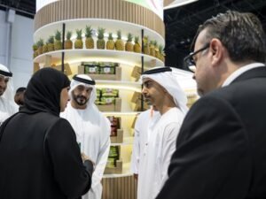 برعاية منصور بن زايد .. حمدان بن محمد بن زايد يشهد افتتاح الأسبوع العالمي للغذاء بأبوظبي